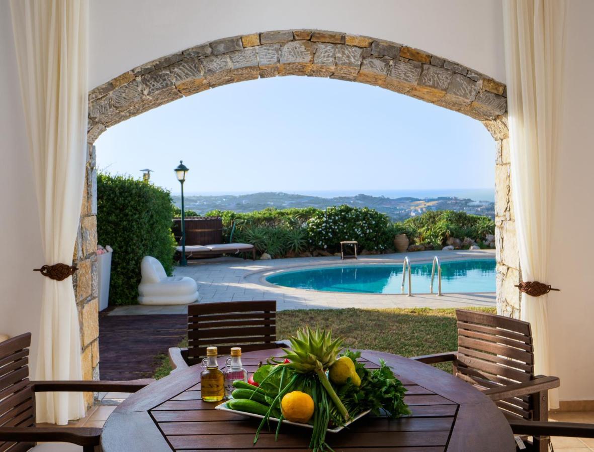 Wild Pear Villa อาเยีย เปลาเยีย ภายนอก รูปภาพ