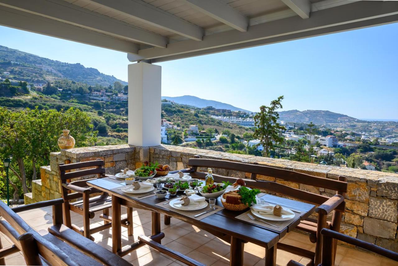 Wild Pear Villa อาเยีย เปลาเยีย ภายนอก รูปภาพ